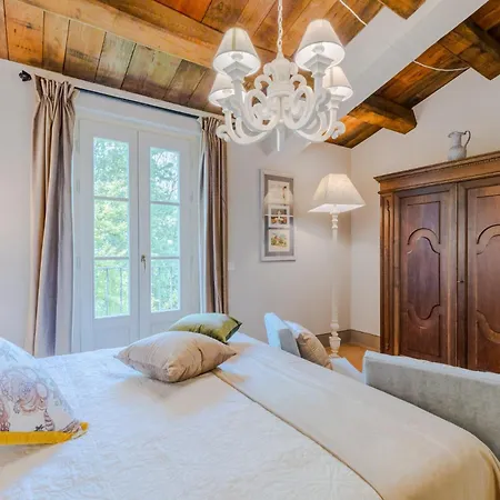 Villa La Vaseria With Secret Garden And Pool