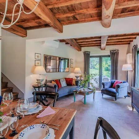 La Vaseria With Secret Garden And Pool Villa
