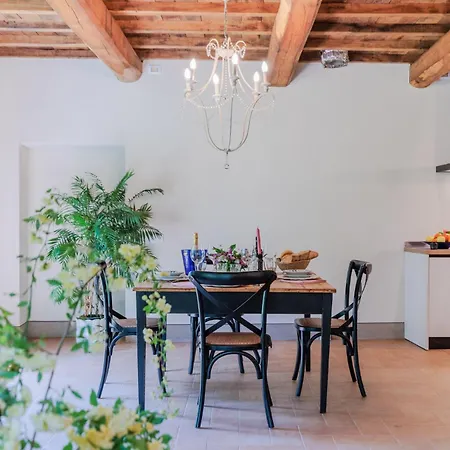 Villa La Vaseria With Secret Garden And Pool