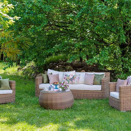 La Vaseria With Secret Garden And Pool Villa