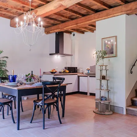 Villa La Vaseria With Secret Garden And Pool
